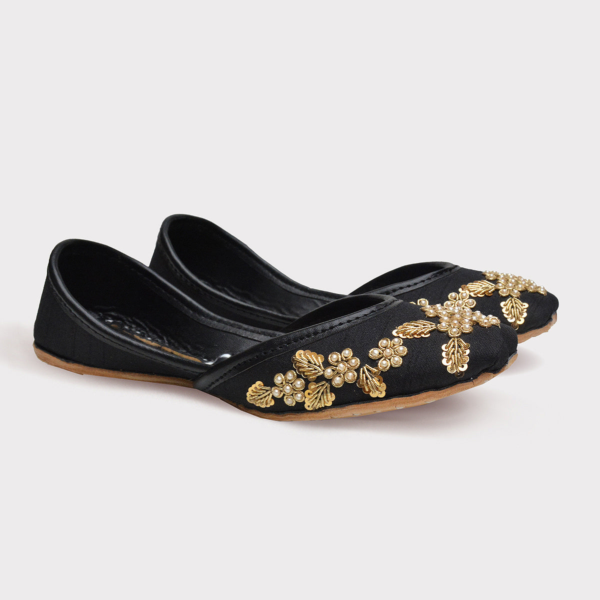 Kindle Pearls Khussa
