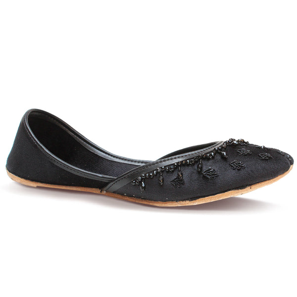 Midnight Eclipse Beaded Punjabi Jutti