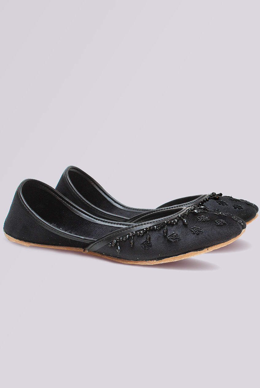 Midnight Eclipse Beaded Punjabi Jutti