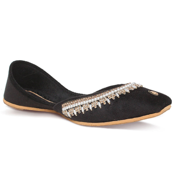Pearl Noir Leather Khussa