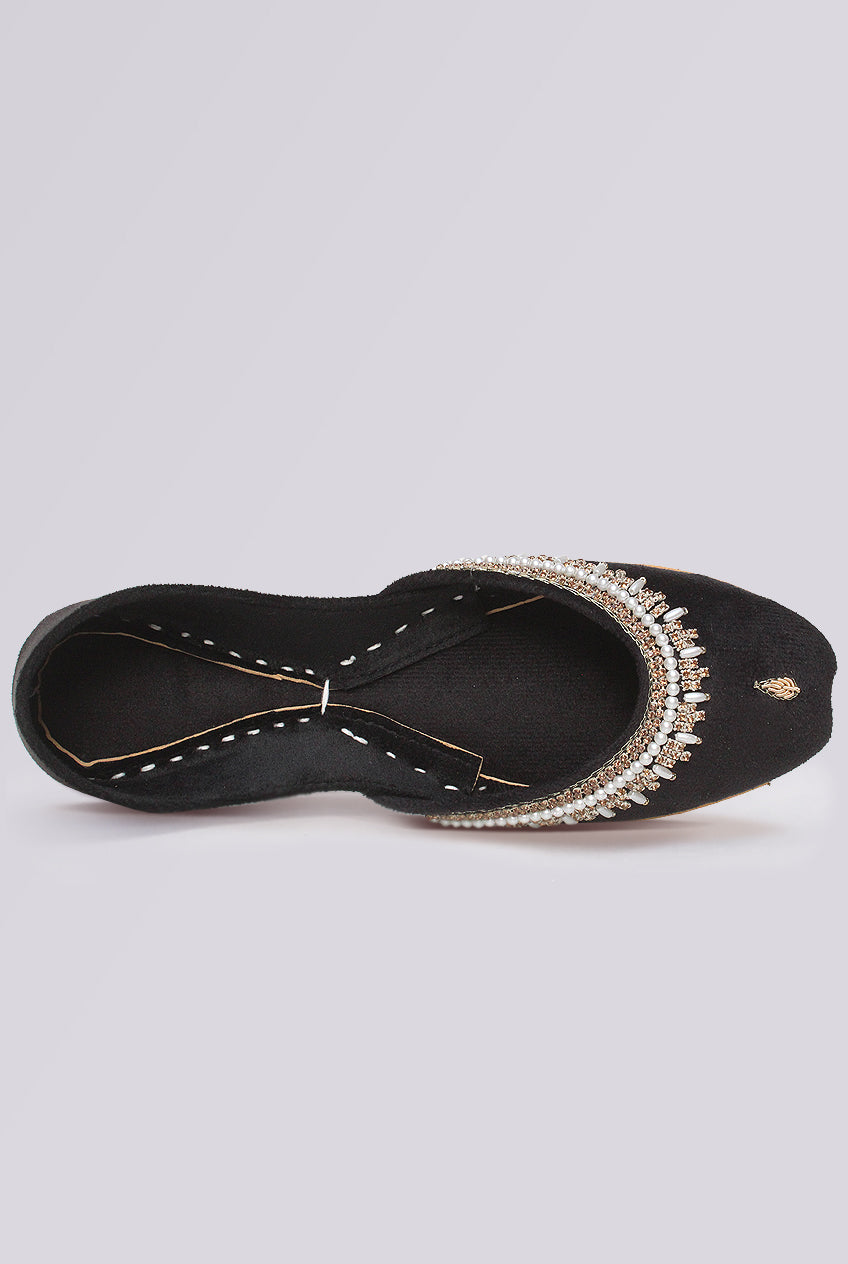 Pearl Noir Leather Khussa