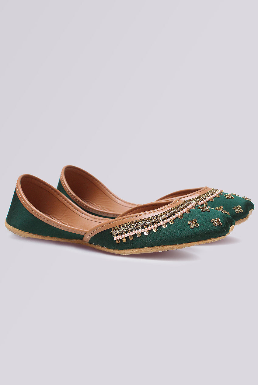 Verdelle Emerald Pearl Embellished Khussa