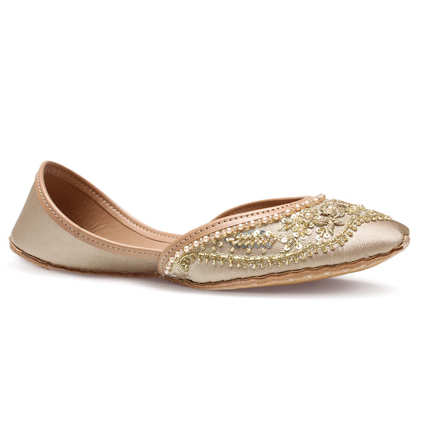 Aufelia Gold Embellished Khussa