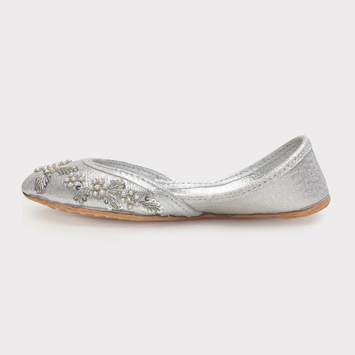 Kindle Pearls Khussa