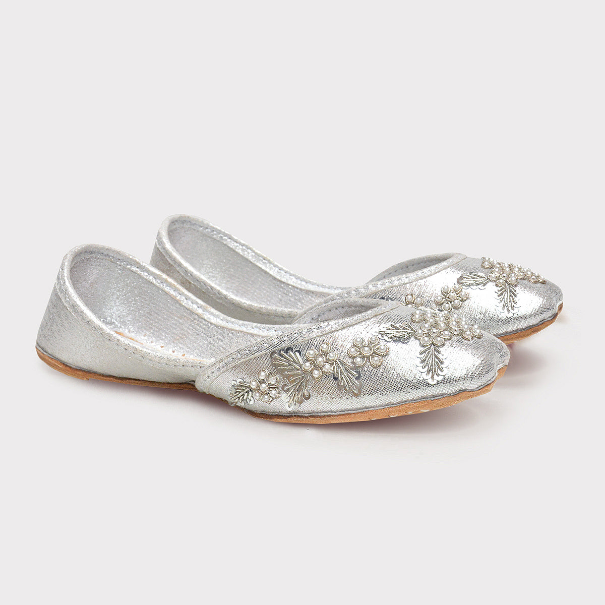 Kindle Pearls Khussa