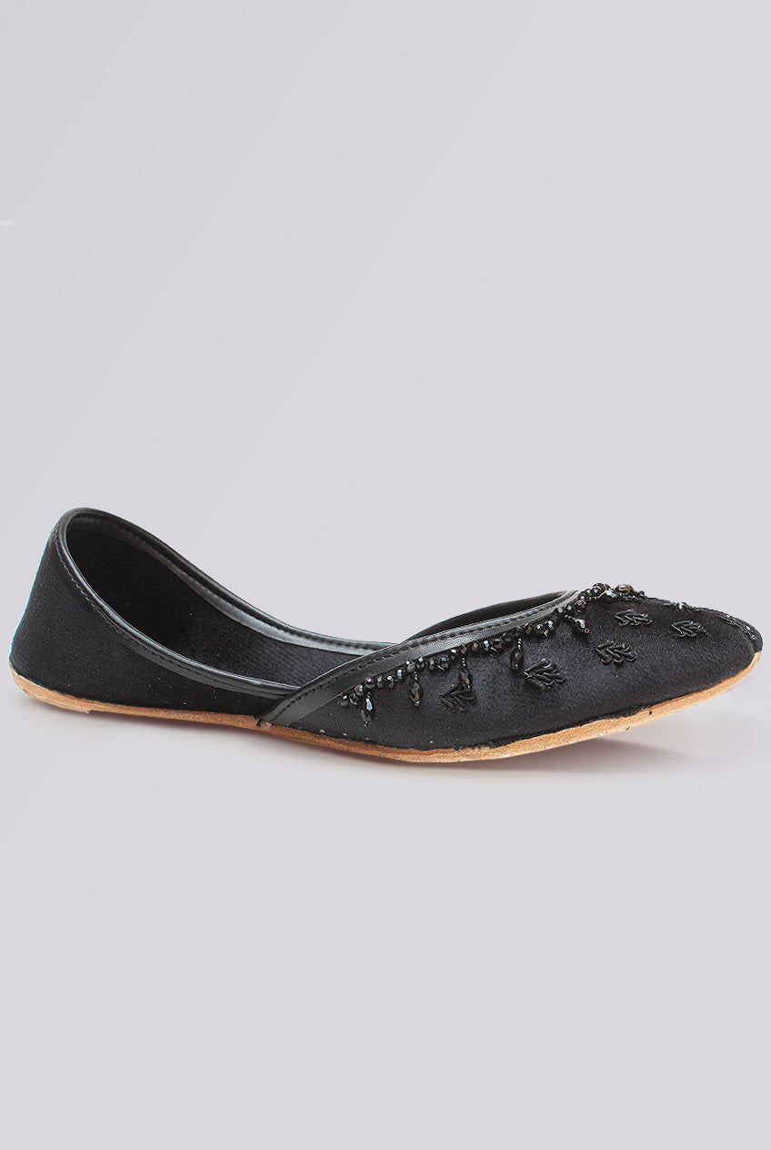 Midnight Eclipse Beaded Punjabi Jutti