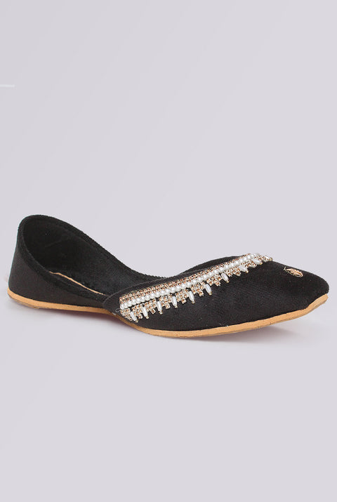 Pearl Noir Leather Khussa