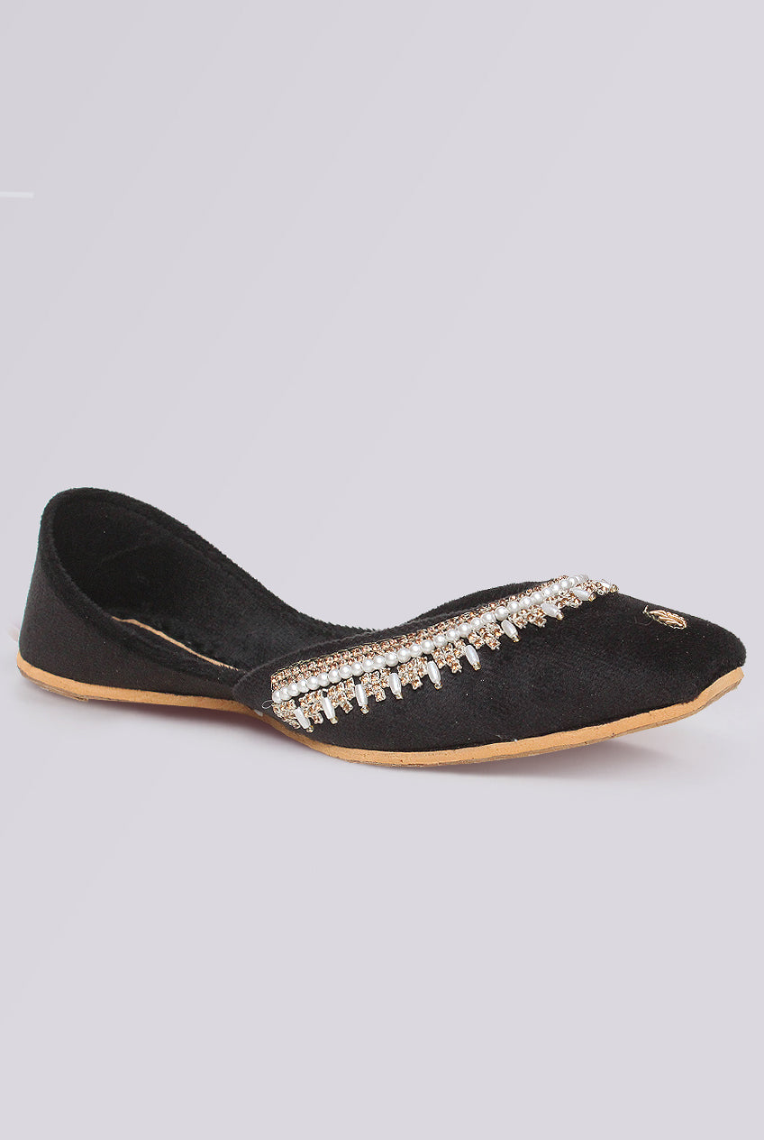Pearl Noir Leather Khussa
