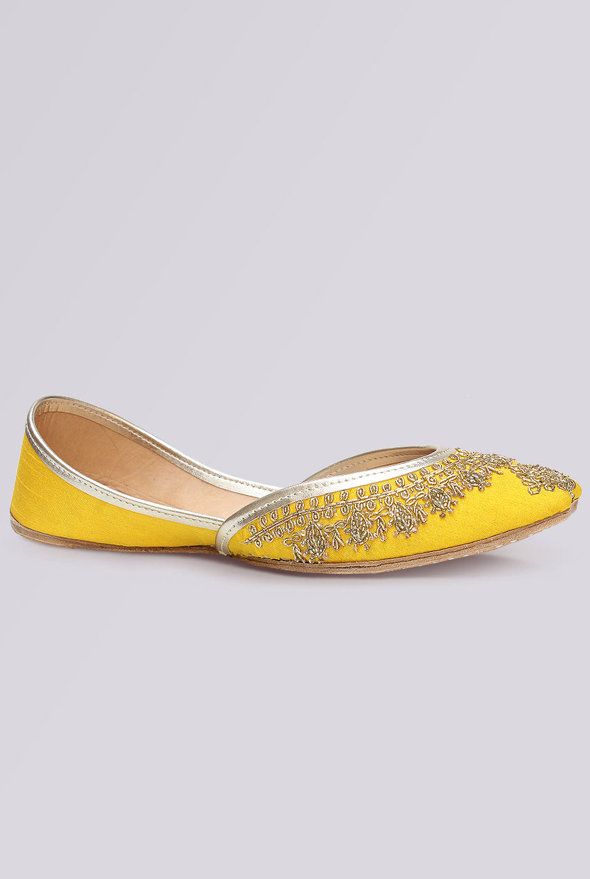 Azurea Handcrafted Punjabi Jutti