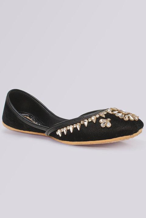Noiris Crystal Embellished Khussa