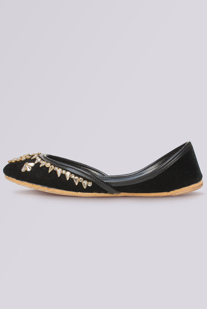 Noiris Crystal Embellished Khussa