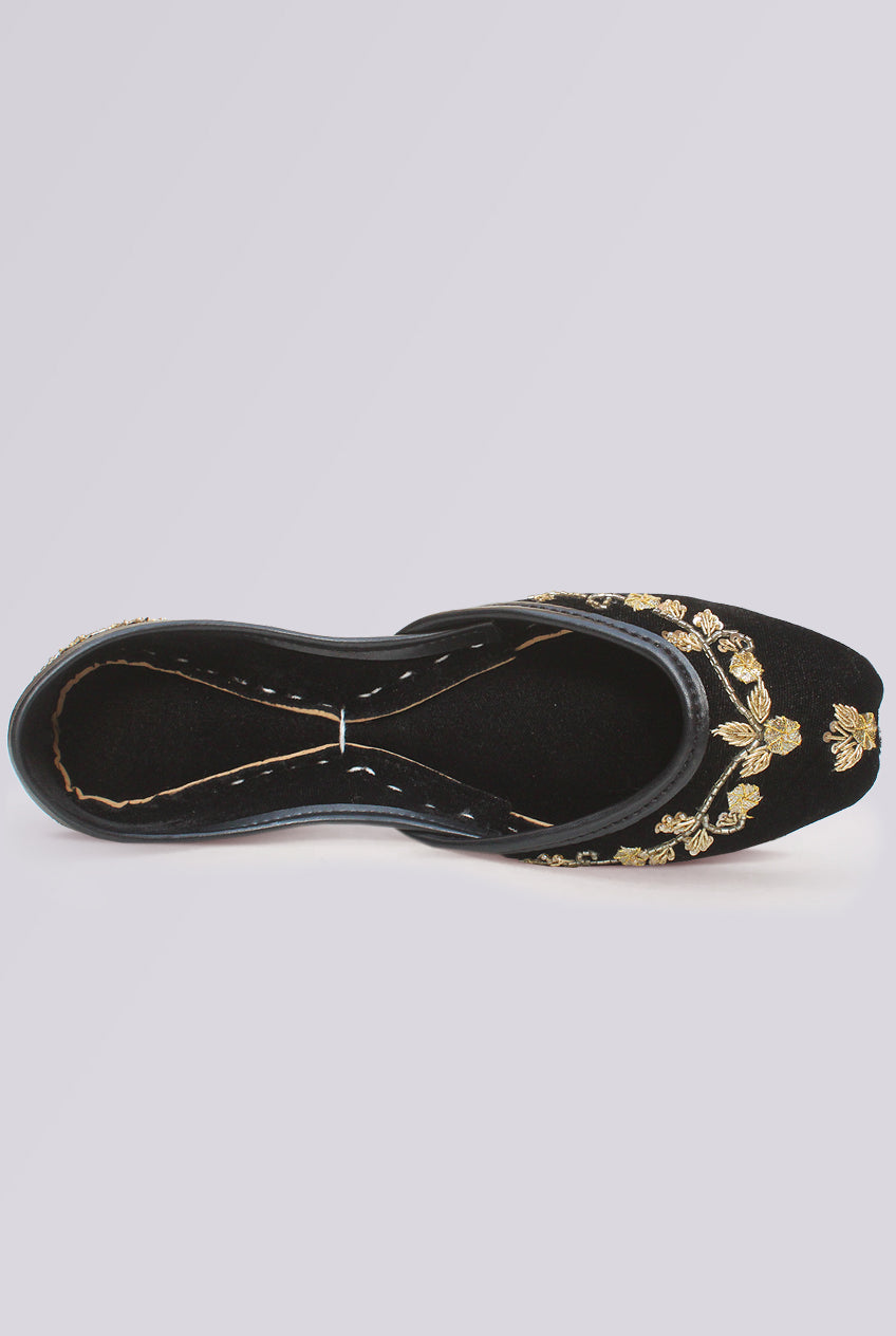 Veloria Floral Velvet Khussa